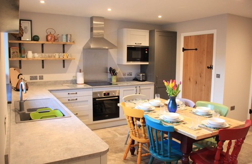 Barns Green Cabaña | 2 bedroom charming and luxury retreat on our farm