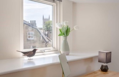 Cambridge City Centre Casa | 2 Bedroom City Centre Townhouse - with Parking