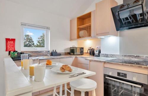 Gloucester Apartamento | 2 Bedroom City Centre Apartment with Free Parking