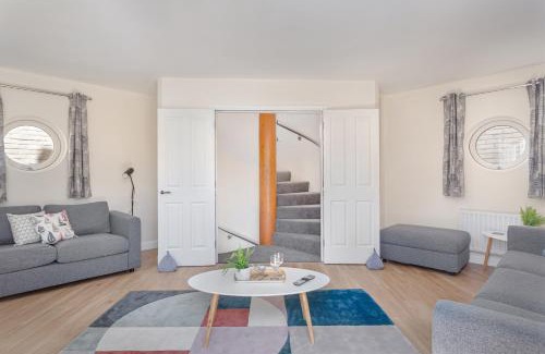 Cambridge City Centre Casa | 2 Bedroom City Centre Townhouse - with Parking