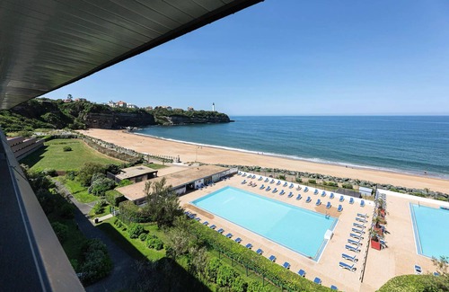 Anglet Apartamento | 2 Bedroom Classic Room for 2 Adults and 2 Children with breathtaking sea view