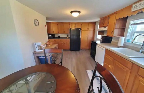 Thomaston Casa | 2 Bedroom Close to Town Home