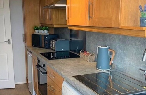 Malborough Casa | 2 Bedroom Coastal property 5 mins to beaches