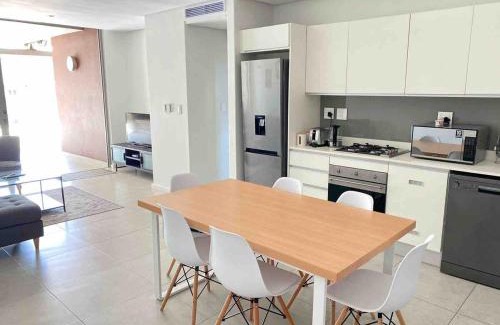 Hillhead Apartamento | 2 Bedroom combo with pool at Ocean Dune, Sibaya