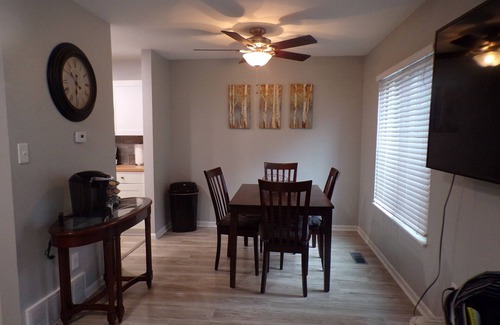 Skyway Condominio | 2-bedroom condo in gorgeous Colorado Springs 5-10 minutes from many attractions