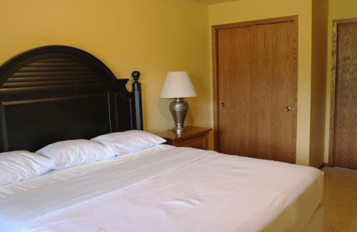 Eagle River Casa | 2 Bedroom Condo at Wild Eagle Lodge, #212