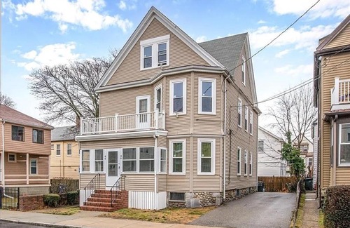 Brighton Apartamento | 2 bedroom condo close to Boston and Cambridge with free parkings