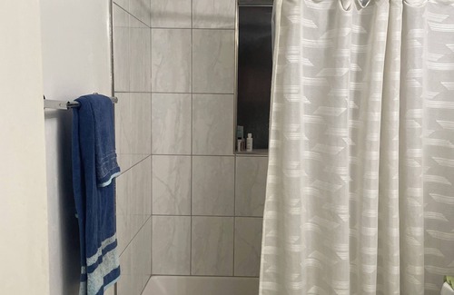 Encanto Condominio | 2-bedroom condo in brilliant Phx walking distance to everywhere and lightrail