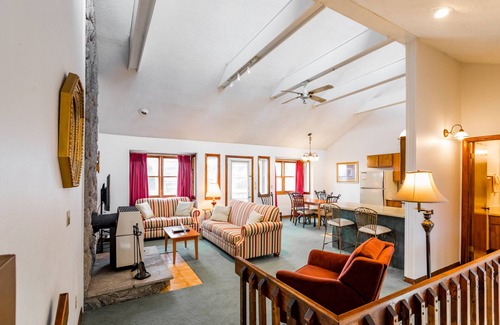 DuBois Condominio | 2 Bedroom Condo in Lakeside Resort Community (1 Queen & 2 Twin Beds)