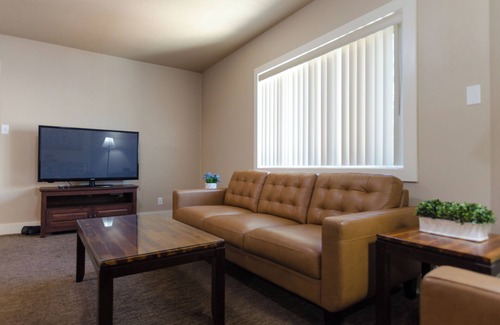 Logan Condominio | 2-bedroom condo in Logan with WiFi, AC