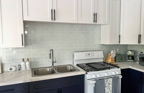 Gambier Condominio | 2-bedroom Condo in Nassau near Beach and Airport