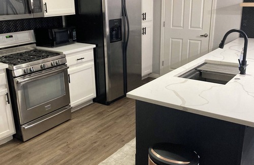 Rhodes Ranch Condominio | 2 Bedroom Condo in Prime Location in Southwest Las Vegas w/Pool and Gym Access