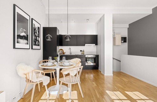 Stavanger Condominio | 2-bedroom condo in Stavanger with fully equipped kitchen and home office setup