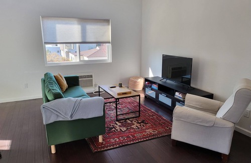 Stockton Condominio | 2-bedroom condo in trendy Southpark San Diego