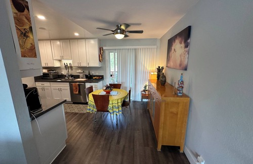 San Rafael Condominio | 2-bedroom condo in welcoming Terra Linda. Serene & convenient, fully equipped.