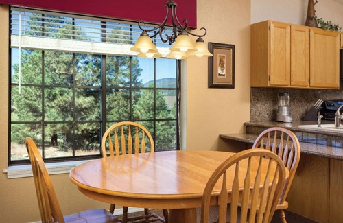 Flagstaff Complejo | 2 Bedroom Condo, Sleeps 6, Full Kitchen, Golf, at Wyndham Flagstaff Resort!!