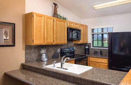 Flagstaff Complejo | 2 Bedroom Condo, Sleeps 6, Full Kitchen, Golf, at Wyndham Flagstaff Resort!!