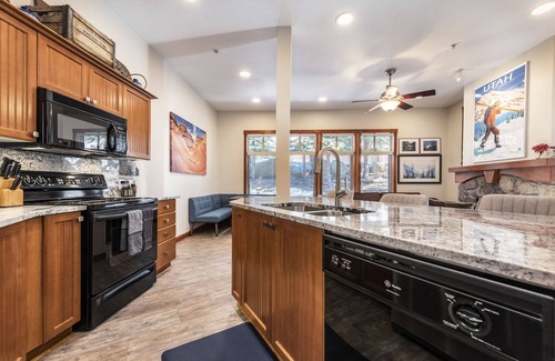 Salt Lake Mountain Resorts Condominio | 2-bedroom condo steps from Solitude Resort Ski Lifts