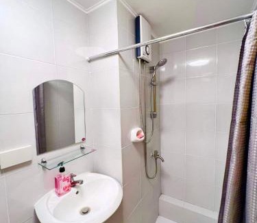 Mandurriao Apartamento | 2 Bedroom Condo Unit