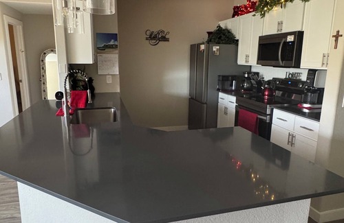 Fountain Hills Condominio | 2-bedroom condo in wonderful Fountain Hills with WiFi, AC, fitness room