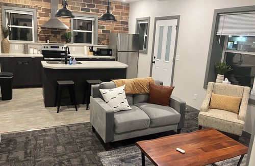 Marshall Apartamento | 2 Bedroom - Convenient & Comfy Downtown Apartment