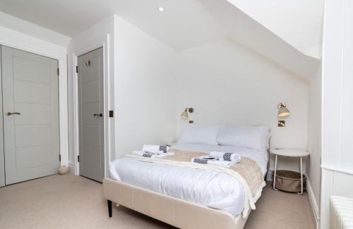 Newbattle Casa | 2 Bedroom Cottage-Free Parking