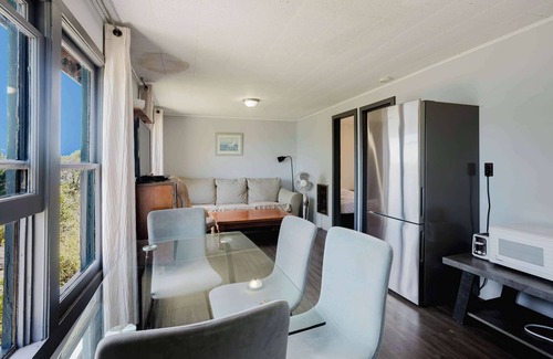 Carling Cabina | 2-Bedroom Cottage with Stunning View - Rockwood #6