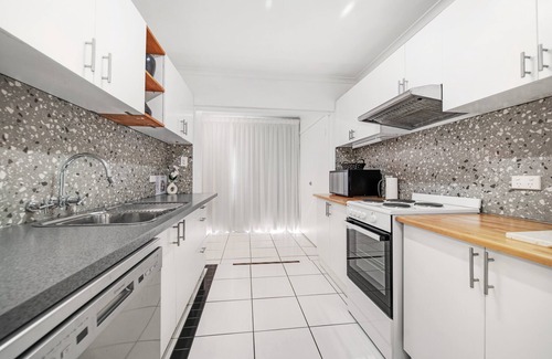 Peregian Beach Apartamento | 2 Bedroom Courtyard Suite at Beachcomber Peregian Beach