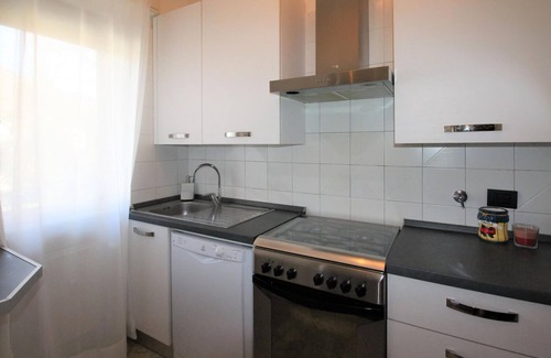 Montoggio Apartamento | Acogedor apartamento de 2 habitaciones en Montoggio