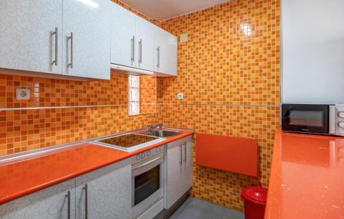Velilla-Taramay Apartamento | 2 Bedroom Cozy Apartment In Almunecar