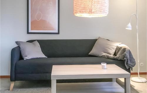 Kvillsfors Apartamento | 2 Bedroom Cozy Apartment In Kvillsfors