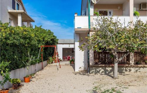 Povljana Apartamento | 2 Bedroom Cozy Apartment In Povljana