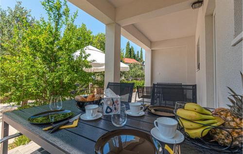 Oklaj Apartamento | 2 Bedroom Cozy Apartment In Zaboric