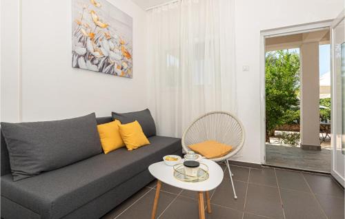 Oklaj Apartamento | 2 Bedroom Cozy Apartment In Zaboric