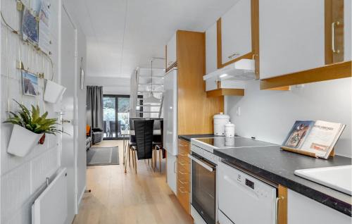 Blokhus Apartamento | 2 Bedroom Cozy Apartment In Blokhus