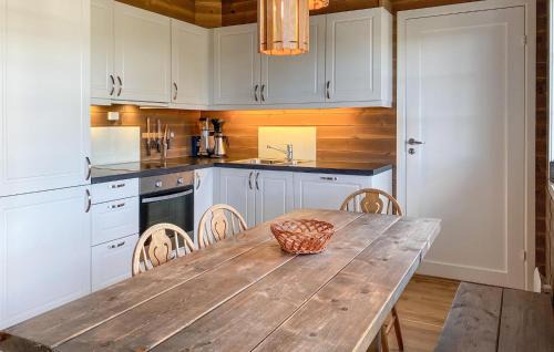 Oye Apartamento | 2 Bedroom Cozy Apartment In Stranda