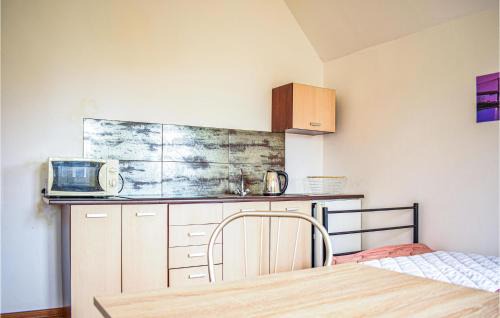 Kolobrzeg Apartamento | 2 Bedroom Cozy Apartment In Kolobrzeg