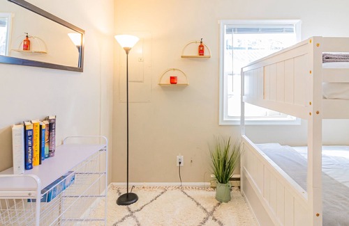 Piney Point Cabaña | 2 Bedroom Cozy Beach Cottage with beach access