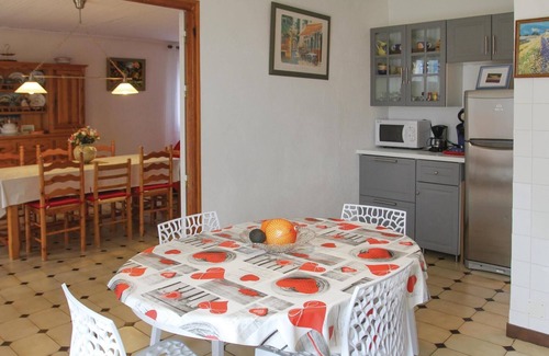 Saint-Trinit Casa | Acogedora casa de 2 habitaciones en.