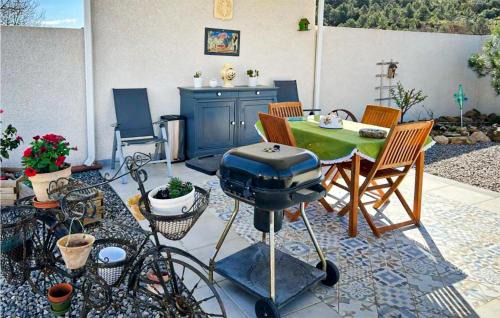 Saint-Chinian Casa | 2 Bedroom Cozy Home In Saint Chinian
