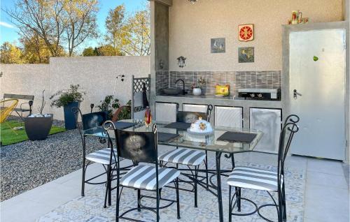Saint-Chinian Casa | 2 Bedroom Cozy Home In Saint Chinian