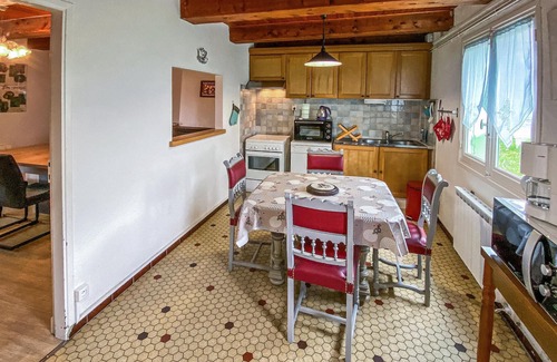 Plantades Casa | Hermosa casa en Beaulieu con cocina