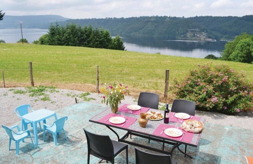 Plantades Casa | Hermosa casa en Beaulieu con cocina
