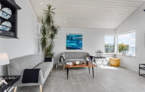 Skarupøre Casa | 2 Bedroom Cozy Home In Skårup Fyn