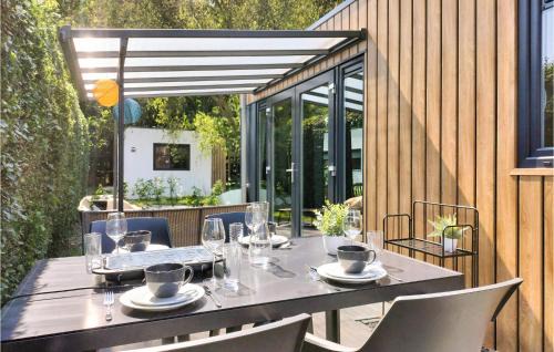 Heinkenszand Casa | 2 Bedroom Cozy Home In Heinkenszand