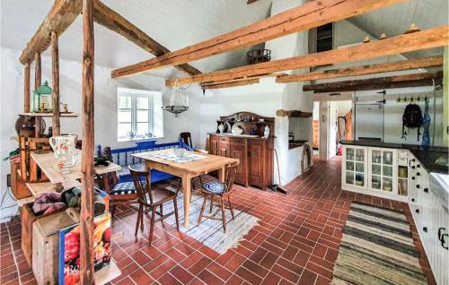 Munka-Ljungby Casa | 2 Bedroom Cozy Home In Munka Ljungby