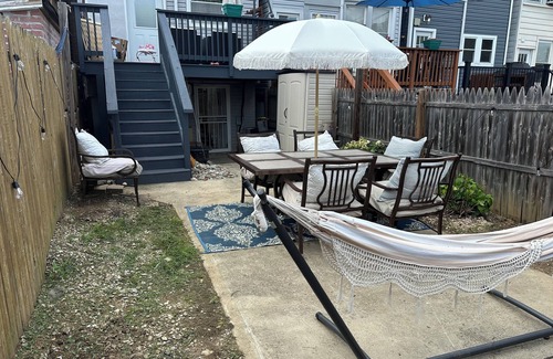 Petworth Casa | 2 Bedroom DC Stay w/Private Patio + Outdoor Games