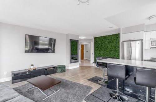 Fort York Apartamento | 2 Bedroom Downtown Toronto Stay with Stunning Views & Free Parking