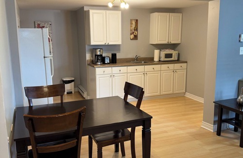 Terra Nova Apartamento | 2 Bedroom Executive Apartment - Airport Manor Apartment #1