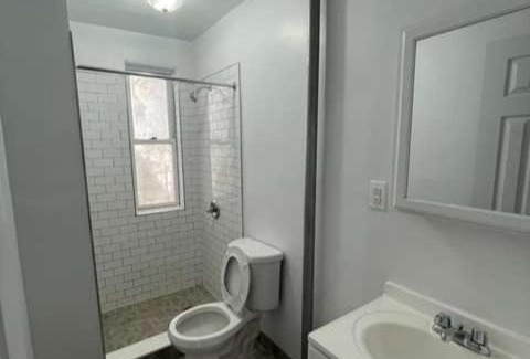 Vernon Apartamento | 2 BEDROOM FOR RENT